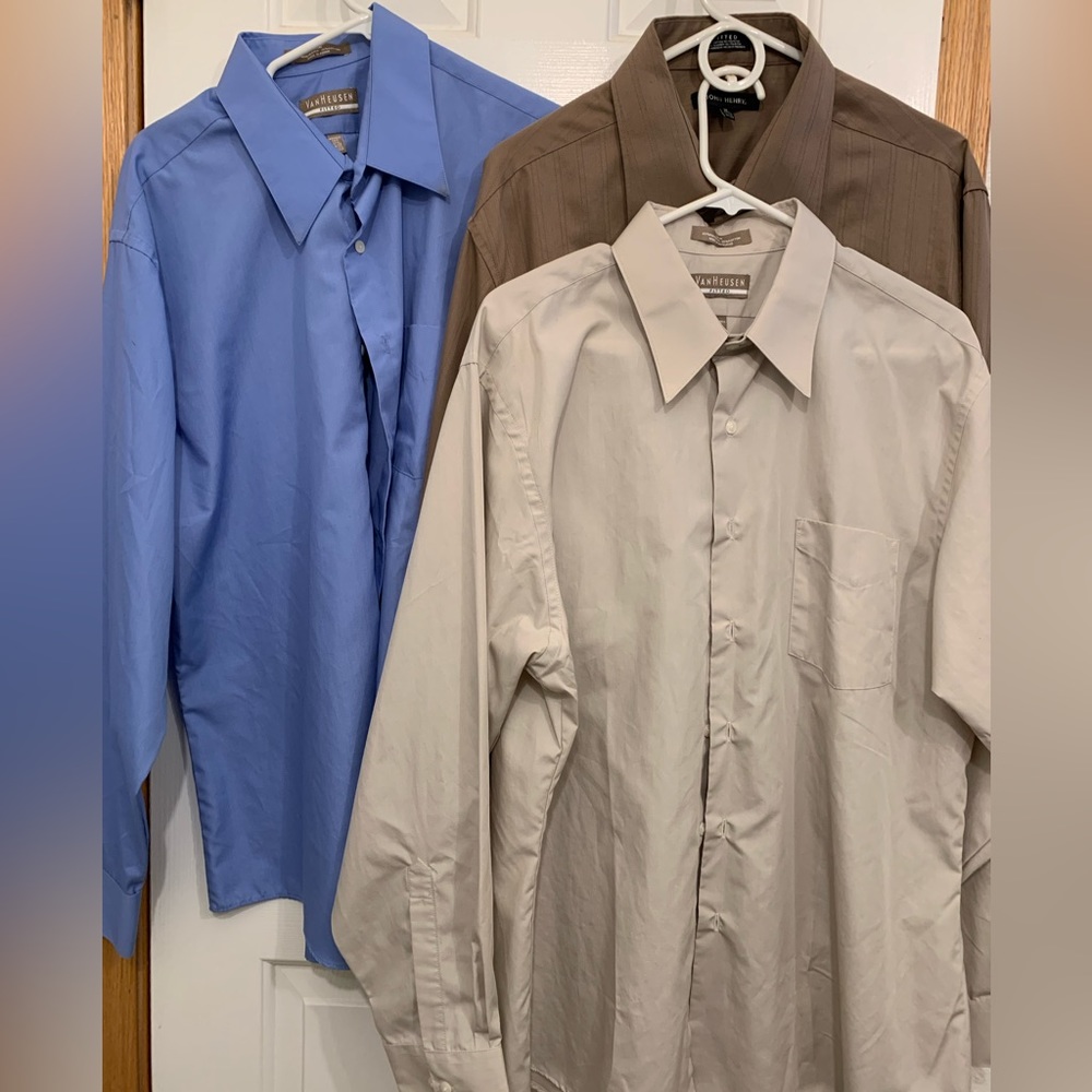 3pack Men’s fitted long sleeve button up XL 17.5 34/35. EUC. Bundle